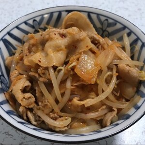 ♡炒めるだけ簡単5分で作れる♪豚キムチ丼♡